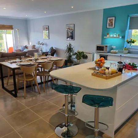 Holiday home Field View, Whole Annexe Saint Clement