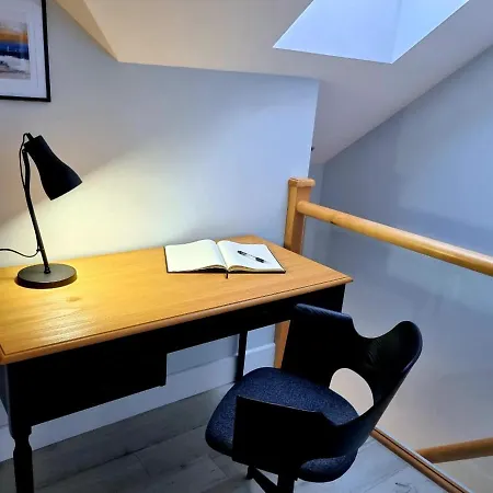 Field View, Whole Annexe Saint Clement